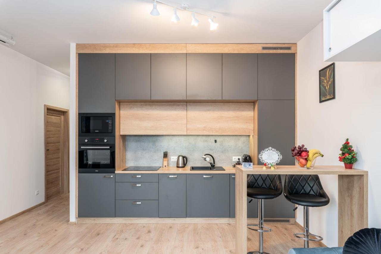 Апартаменти Apartwro - Apartament Przy Wyspie Slodowej, Garaz, Projektor, Rowery Вроцлав Екстер'єр фото