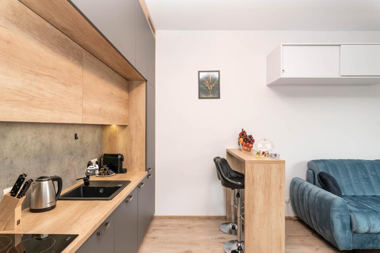 Апартаменти Apartwro - Apartament Przy Wyspie Slodowej, Garaz, Projektor, Rowery Вроцлав Екстер'єр фото